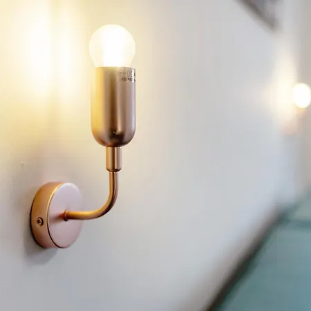 Sunset On The 贝尔吉拉泰