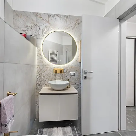 Sunset On The * 贝尔吉拉泰