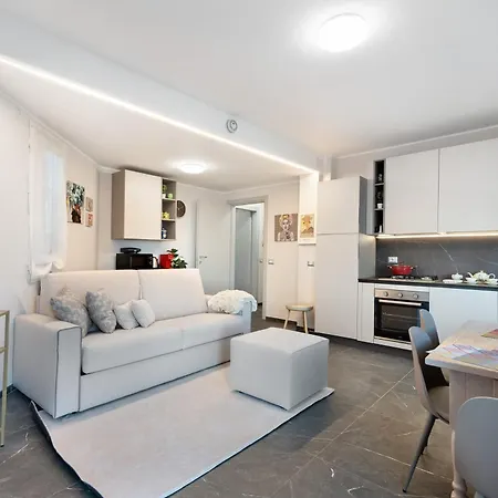 Sunset On The * 贝尔吉拉泰