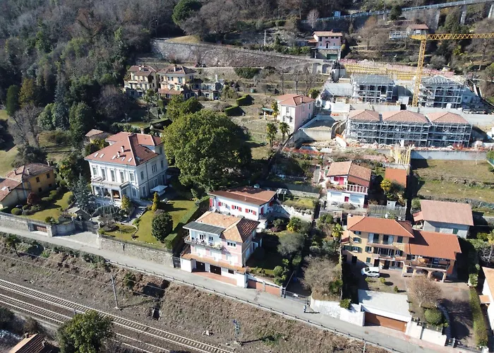 Sunset On The Апартаменты Бельджирате